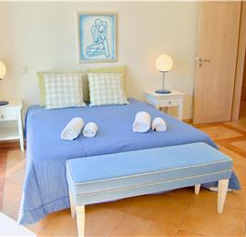 4 Bedroom Villa with Pool in Albufeira, Sleeps 8